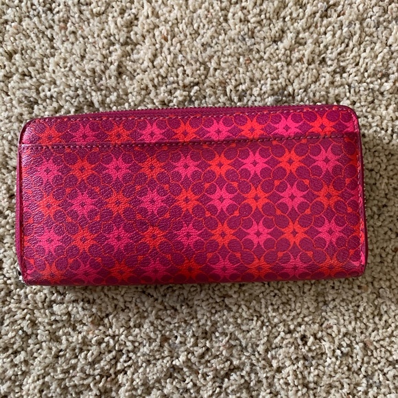 Pink Coach Wallet - Picture 2 of 3